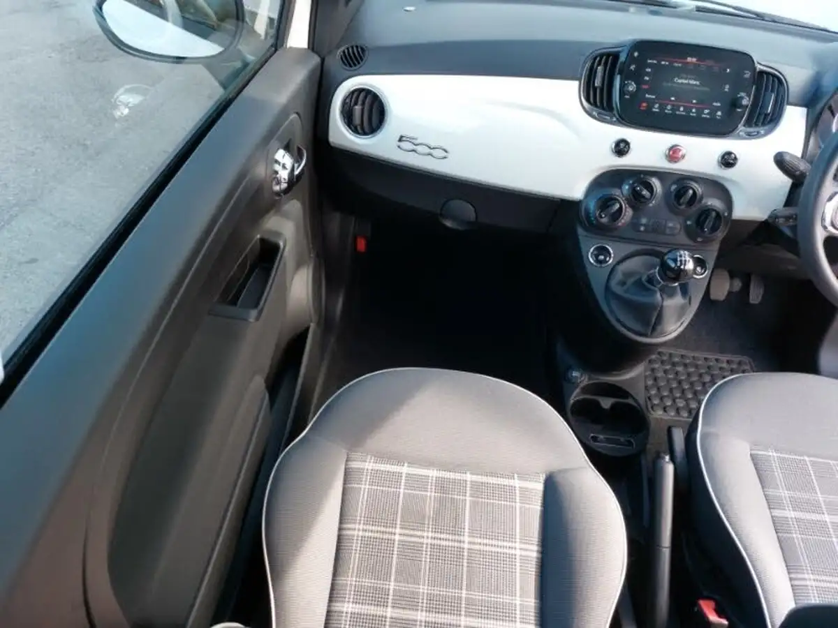 2020-fiat-500-10-lounge-big-9