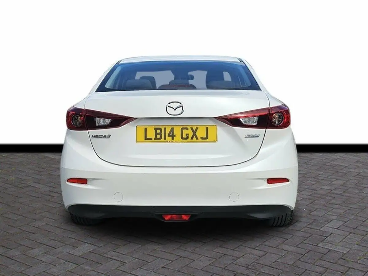 2014-mazda-mazda3-20-se-fastback-4d-big-4