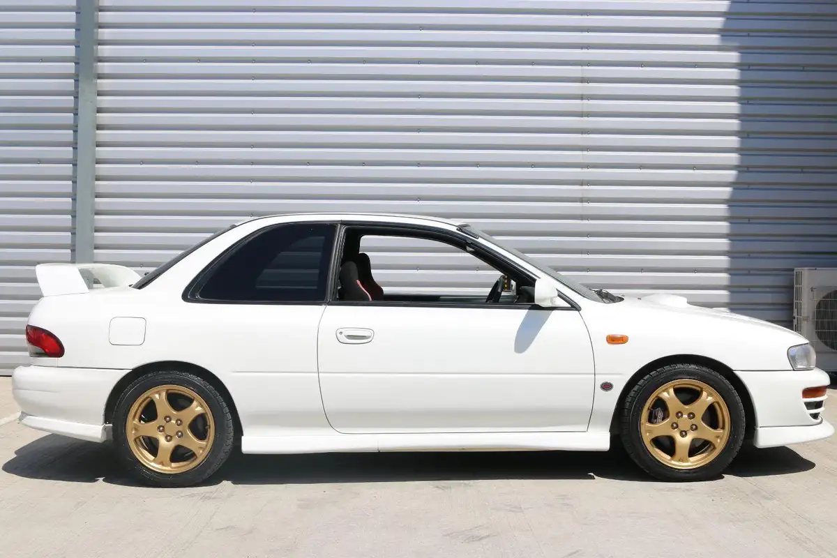 1997-subaru-impreza-big-25