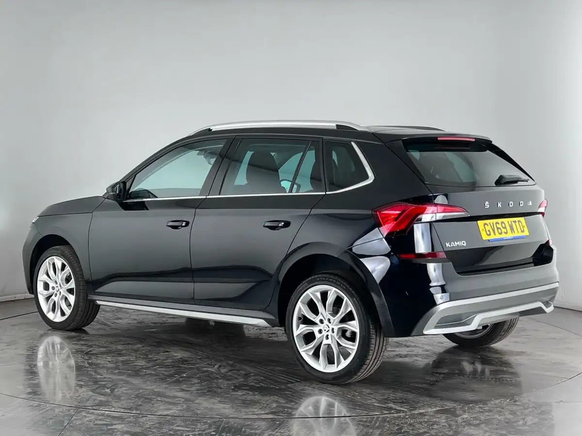 2020-skoda-kamiq-15-tsi-se-l-hatchback-dsg-big-2