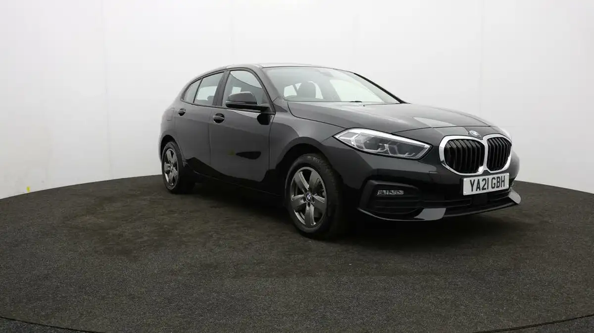 2021-bmw-1-series-15-118i-se-lcp-big-38