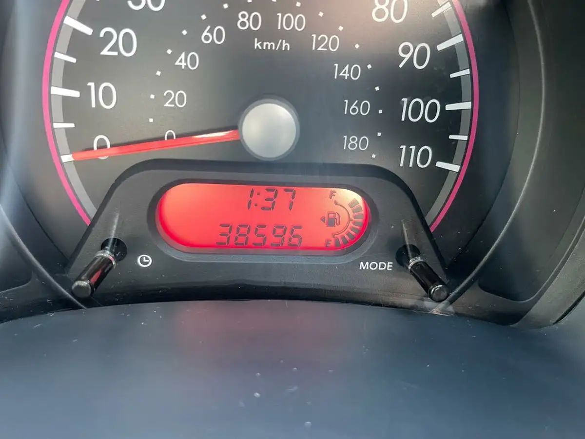 2012-suzuki-alto-10-sz-big-24