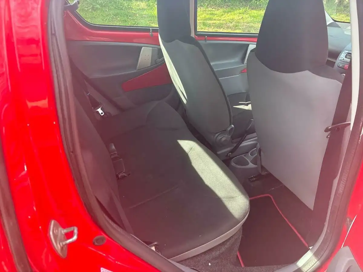 2007-toyota-aygo-10-aygo-5d-big-13
