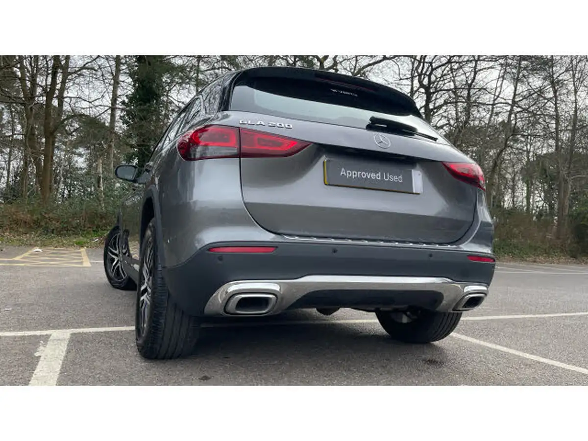 2023-mercedes-benz-gla-class-13-gla-200-sport-executive-station-wagon-big-26