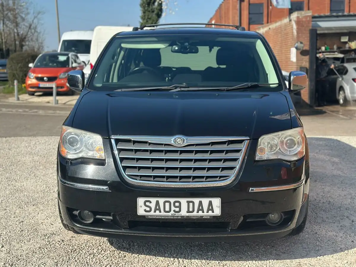 2009-chrysler-grand-voyager-28td-limited-big-14