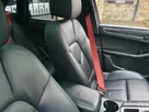 2019-porsche-macan-20-small-25