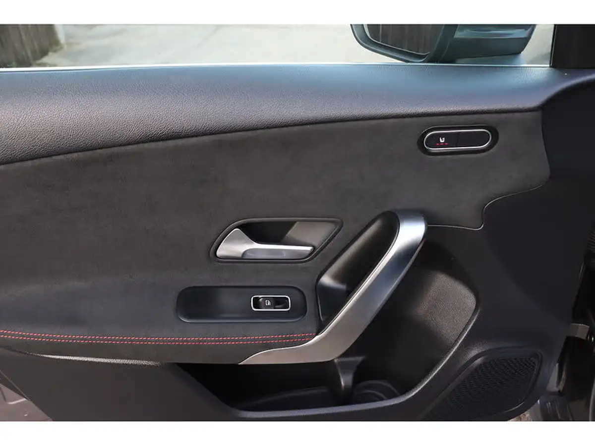 2021-mercedes-benz-a-class-13-a250e-amg-line-executive-saloon-4d-big-33