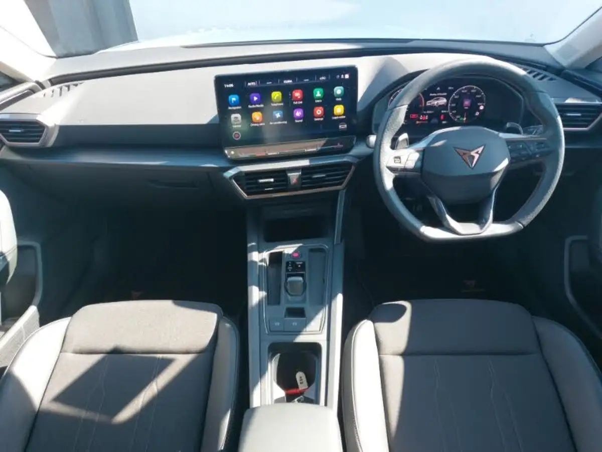 2024-cupra-leon-nf-15-etsi-v1-hatchback-big-2