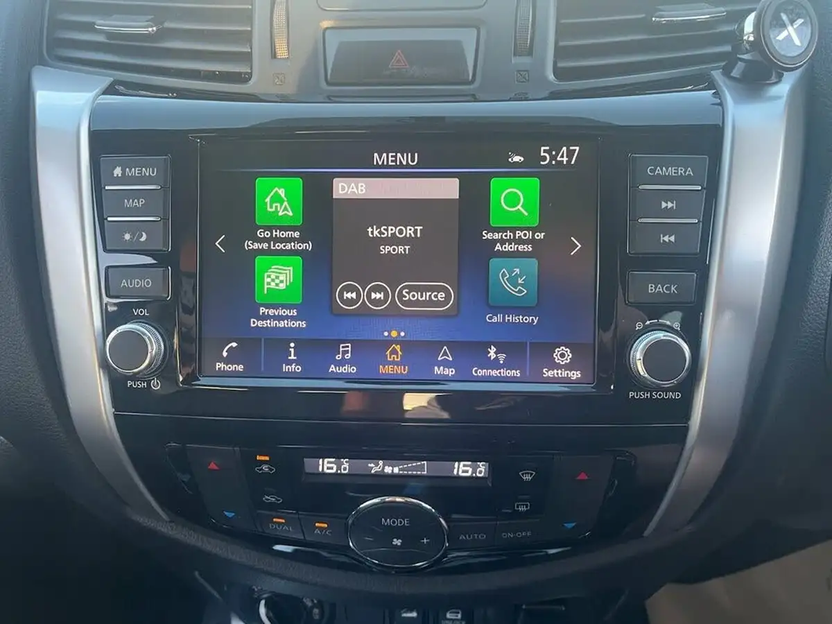 2020-nissan-navara-23dci-tt-tekna-8-navileather-auto-big-35