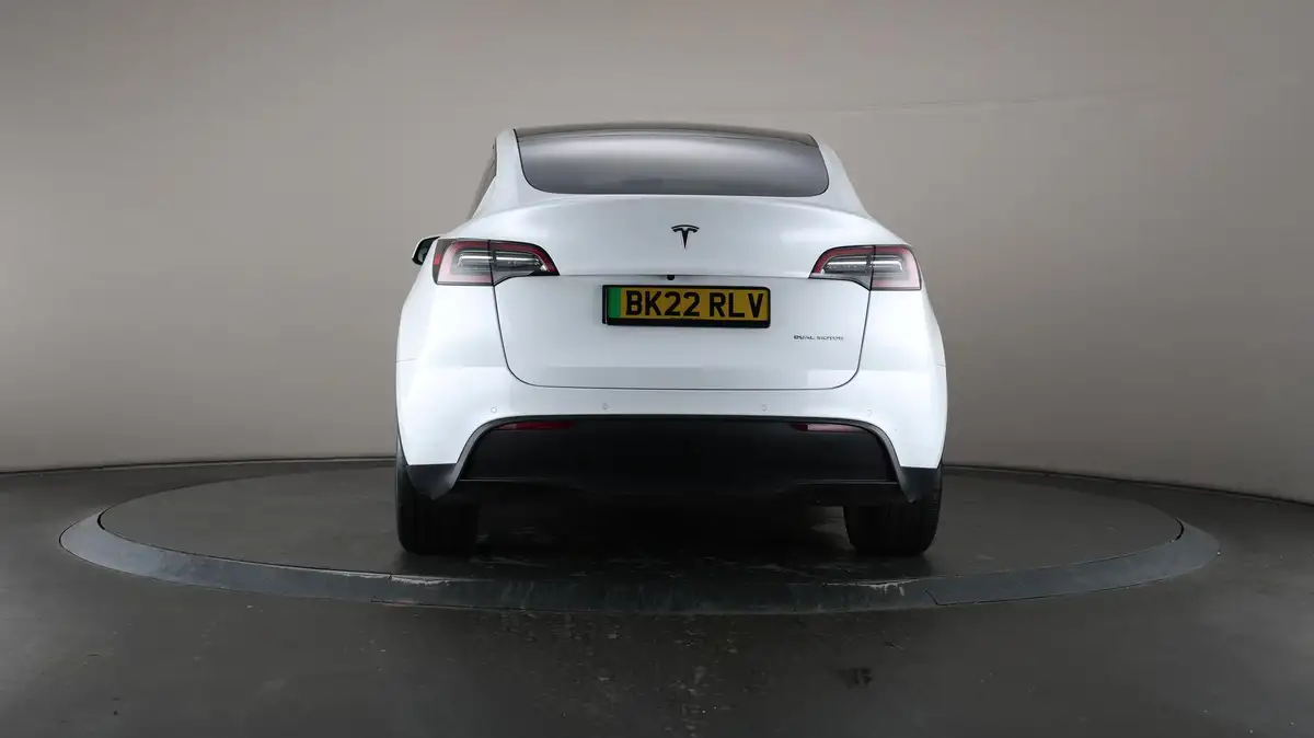 2022-tesla-model-y-e-long-range-big-27
