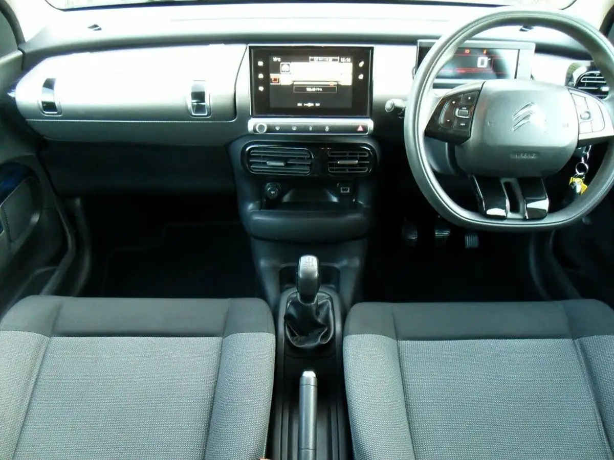 2016-citroen-c4-cactus-12-puretech-touch-big-16