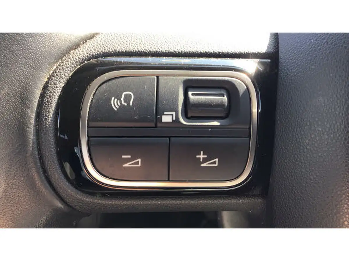 2019-citroen-c3-12-puretech-flair-82ps-ss-big-26