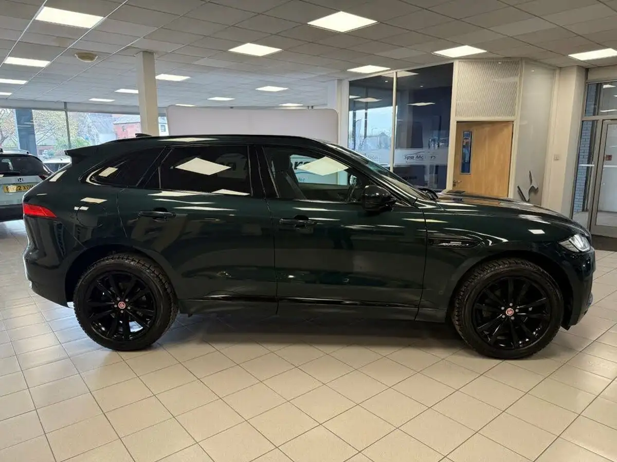 2017-jaguar-f-pace-20-i4d-r-sport-180ps-awd-auto-big-6