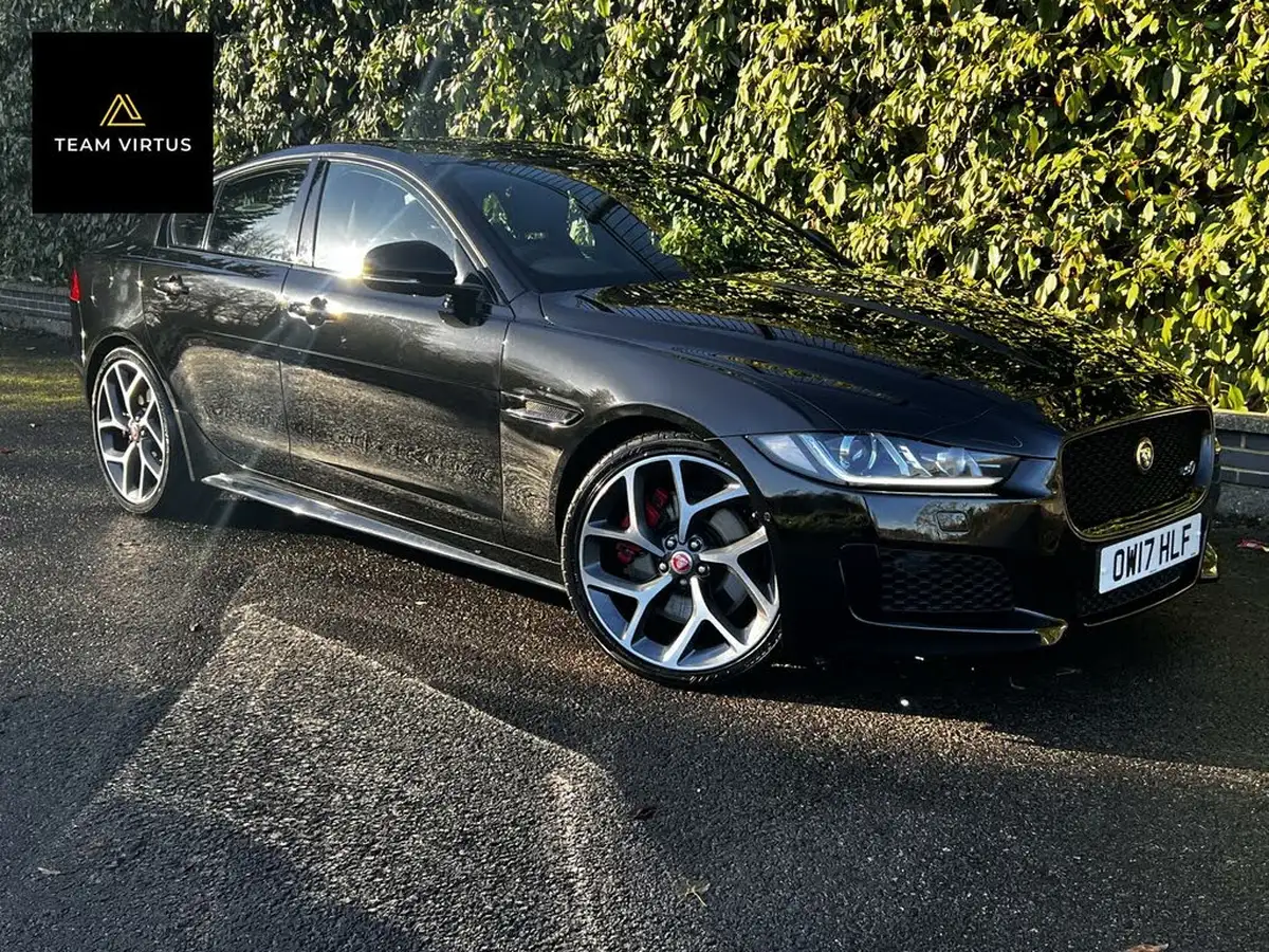2017-jaguar-xe-30i-v6-sc-s-380ps-ss-big-3