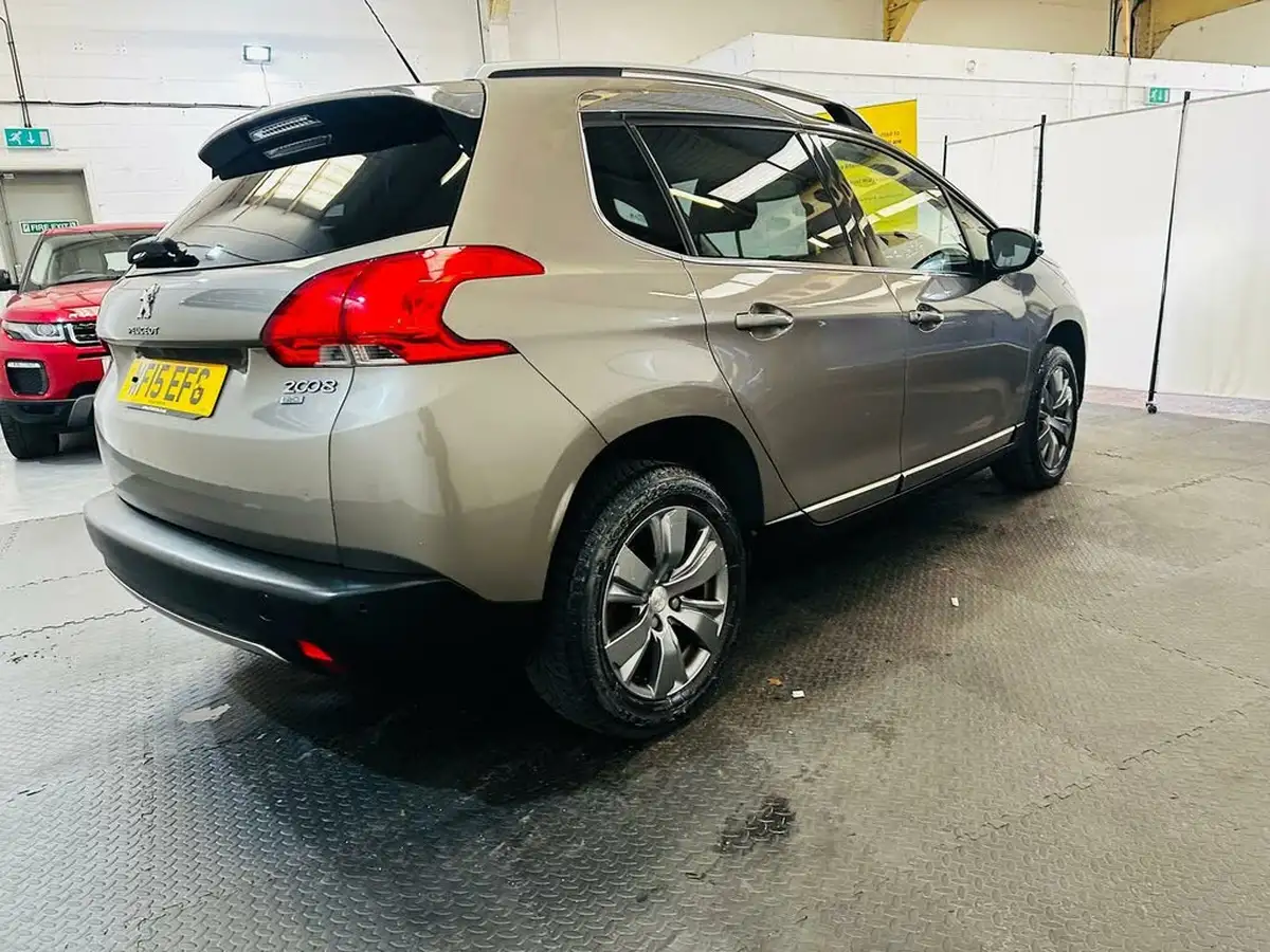 2015-peugeot-2008-crossover-16e-hdi-allure-92bhp-big-23