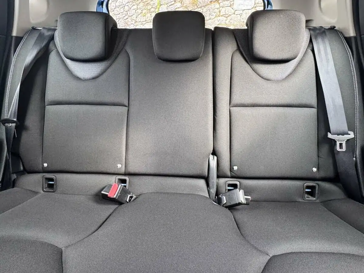 2015-renault-clio-12-dynamique-nav-big-11