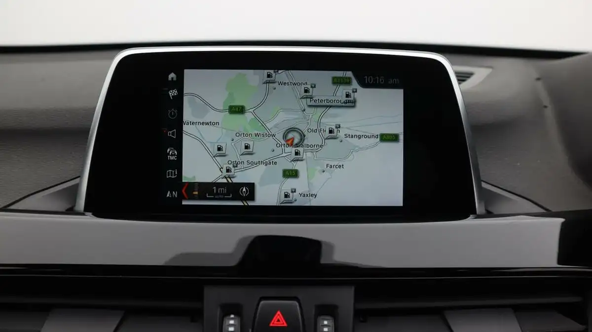 2019-bmw-x1-20-sdrive-20i-xline-sdrive20i-big-11