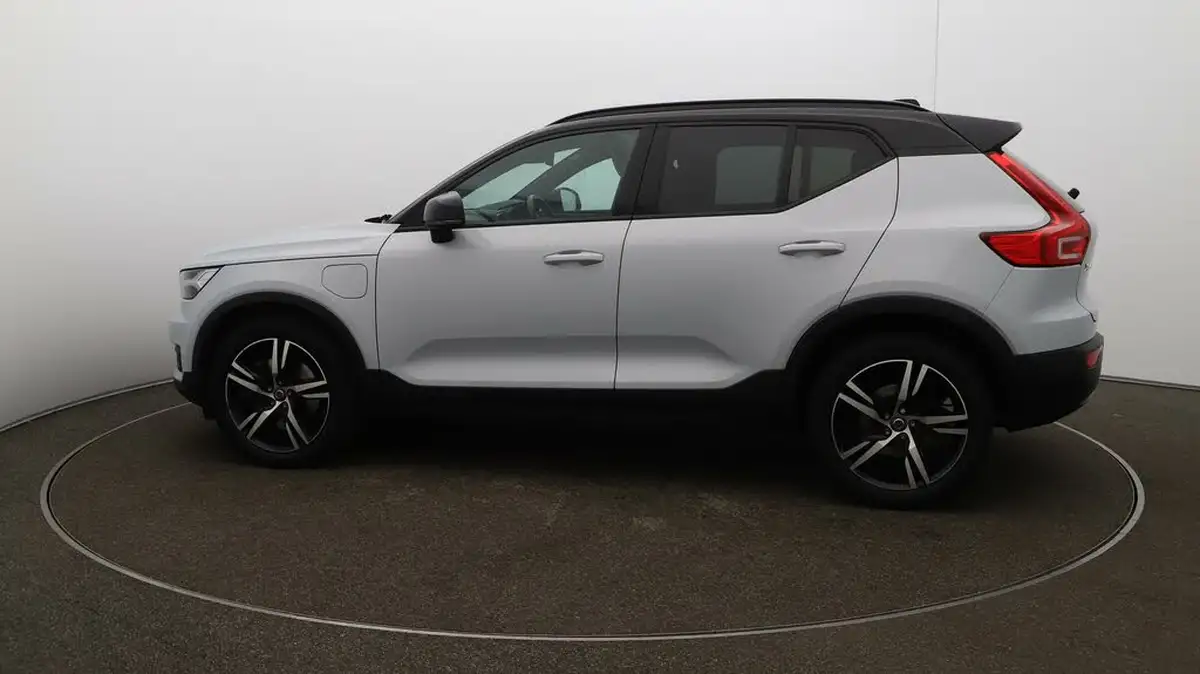 2021-volvo-xc40-15-t5-r-design-262bhp-big-51