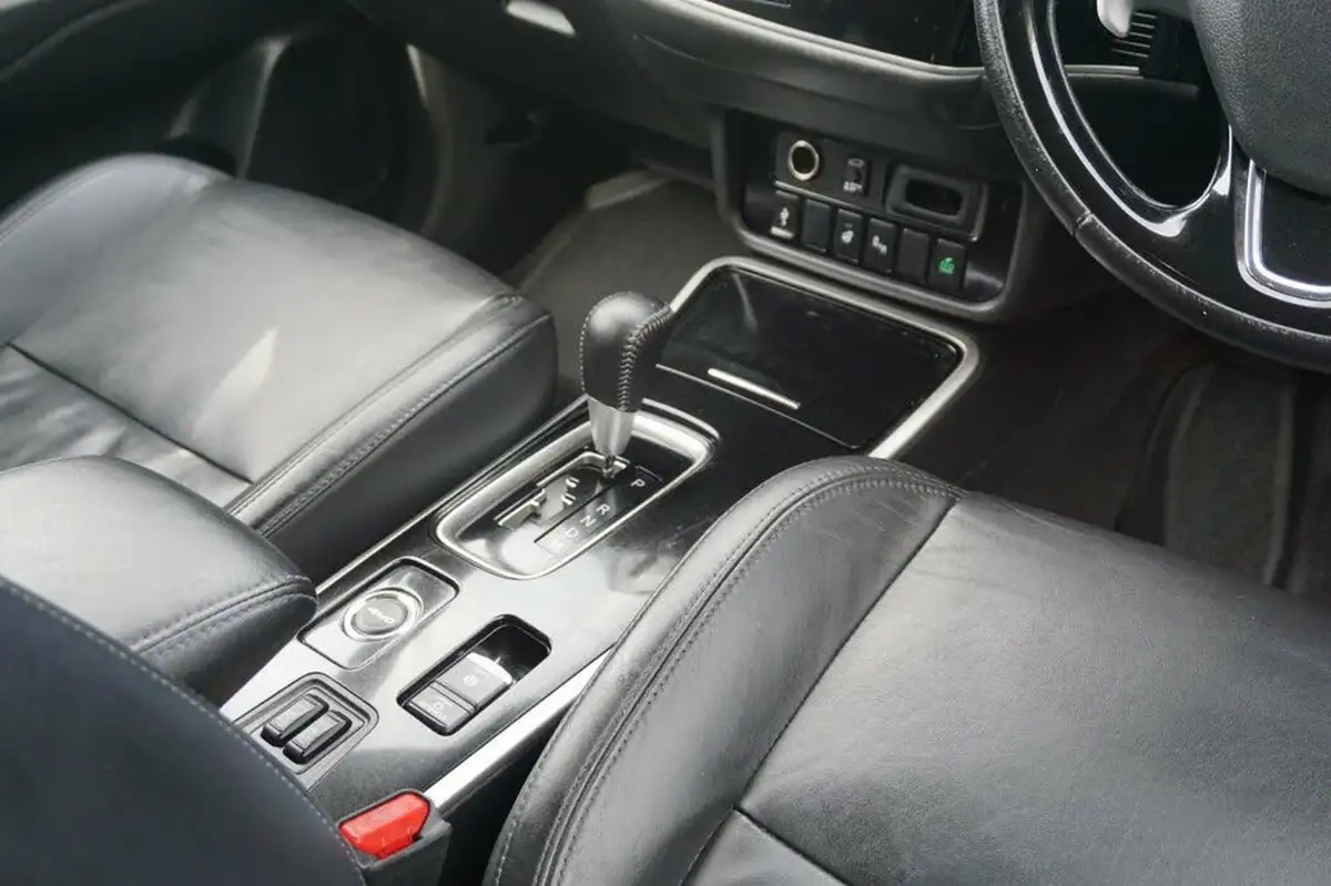 2019-mitsubishi-outlander-20-exceed-big-19