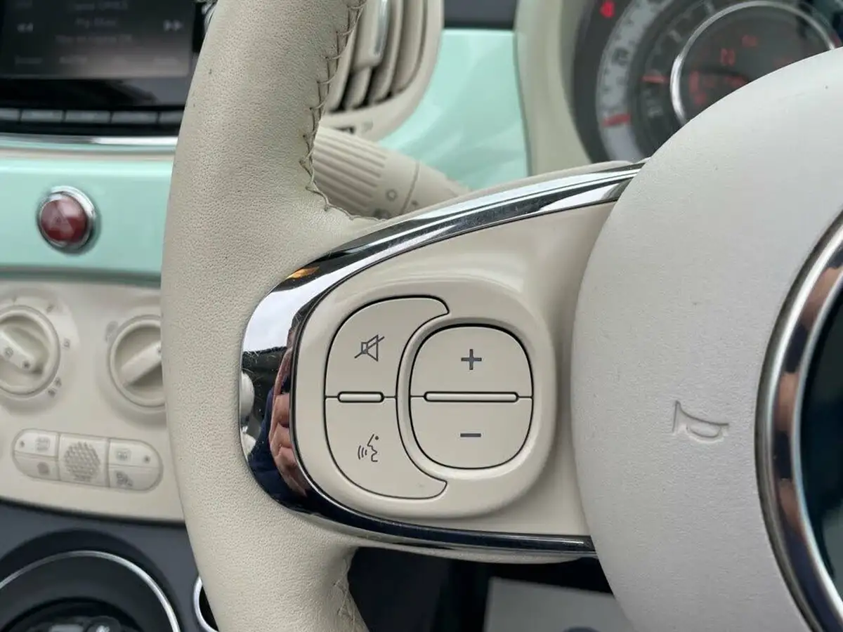 2017-fiat-500c-12-lounge-dualogic-big-29