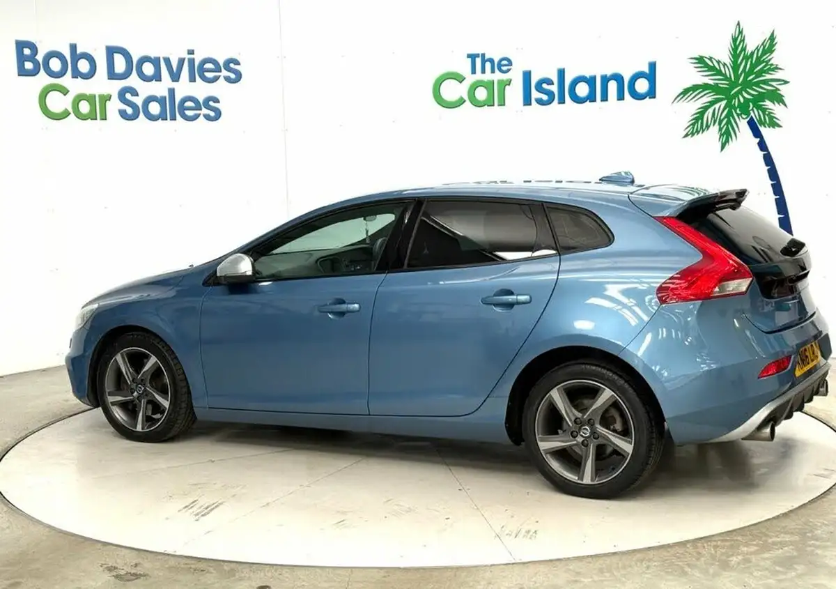 2016-volvo-v40-20td-r-design-d4-190bhp-nav-ss-1969cc-big-5
