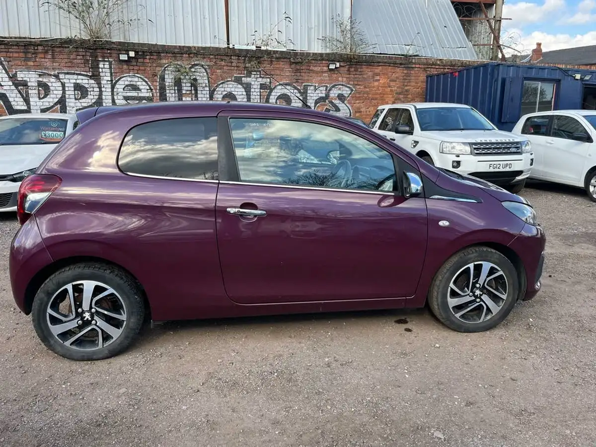 2014-peugeot-108-12-feline-puretech-3d-big-12