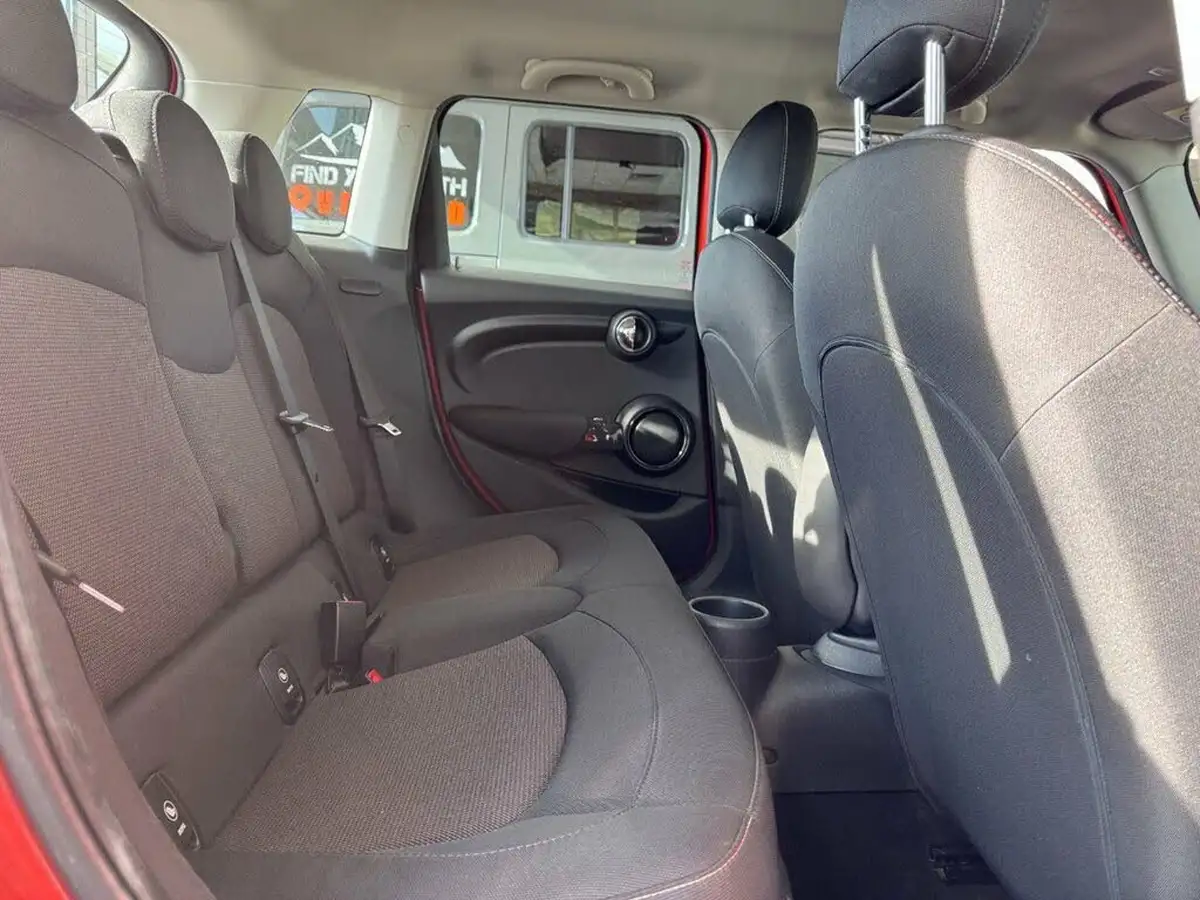 2019-mini-cooper-15-cooper-classic-hatchback-5d-big-24