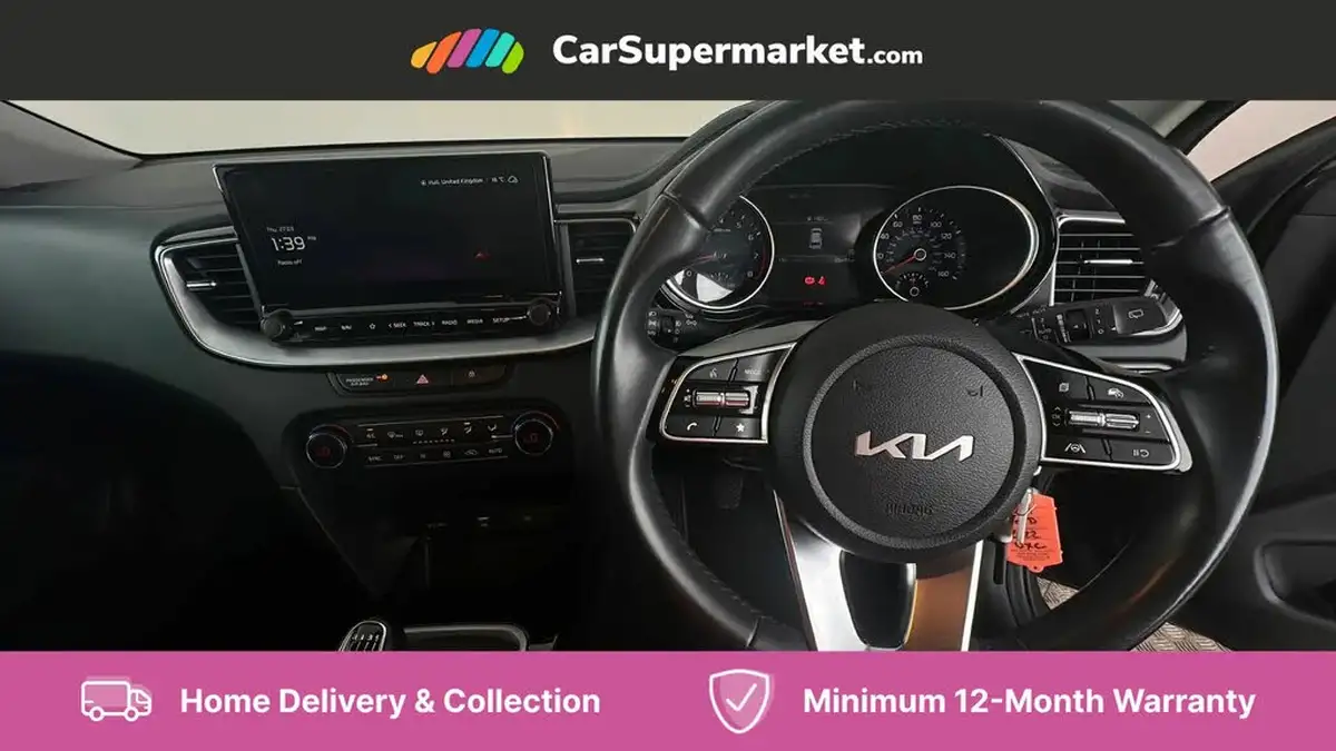 2022-kia-ceed-15-t-gdi-3-hatchback-big-13