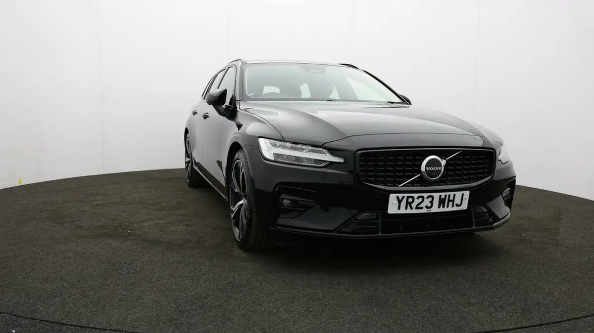 2023-volvo-v60-20-b3-plus-station-wagon-big-42