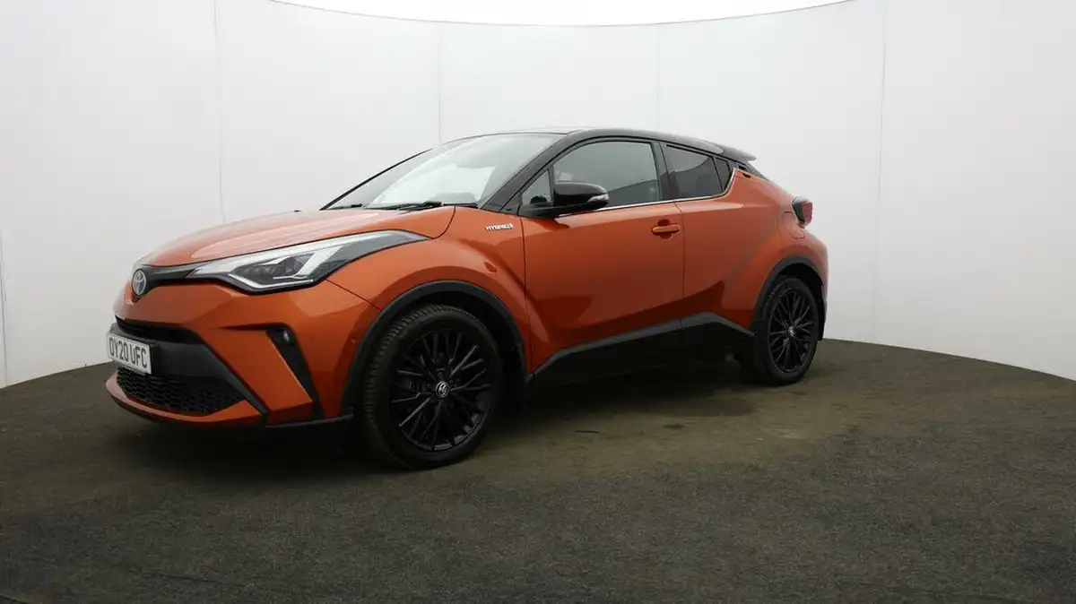 2020-toyota-c-hr-20-vvt-i-orange-edition-big-28
