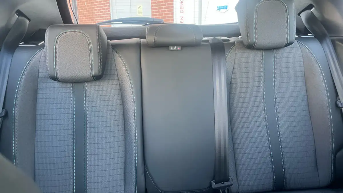 2021-peugeot-2008-suv-12-puretech-allure-premium-130bhp-big-24