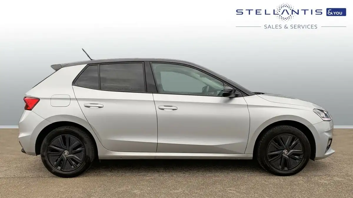 2022-skoda-fabia-10-tsi-colour-edition-95ps-big-1