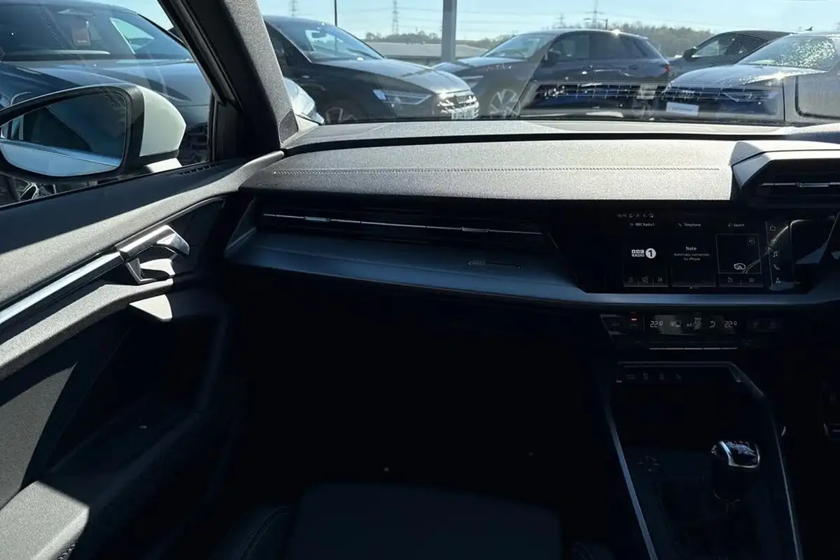 2023-audi-a3-10-30-tfsi-s-line-sportback-5d-big-18