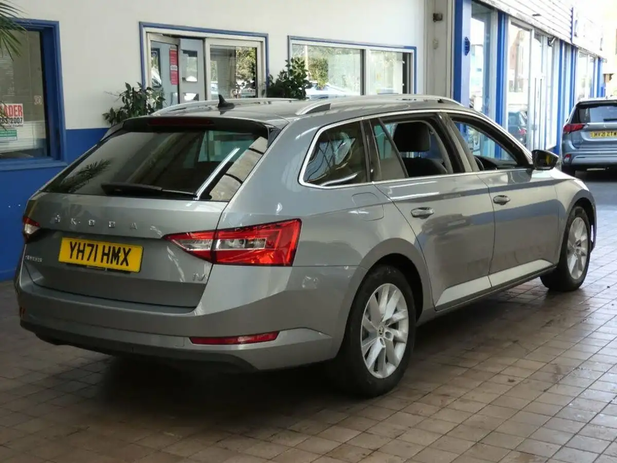2021-skoda-superb-14-tsi-se-technology-156ps-estate-big-26