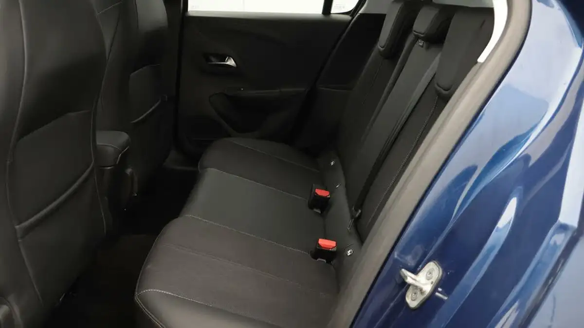 2020-vauxhall-corsa-e-elite-nav-74kw-big-16