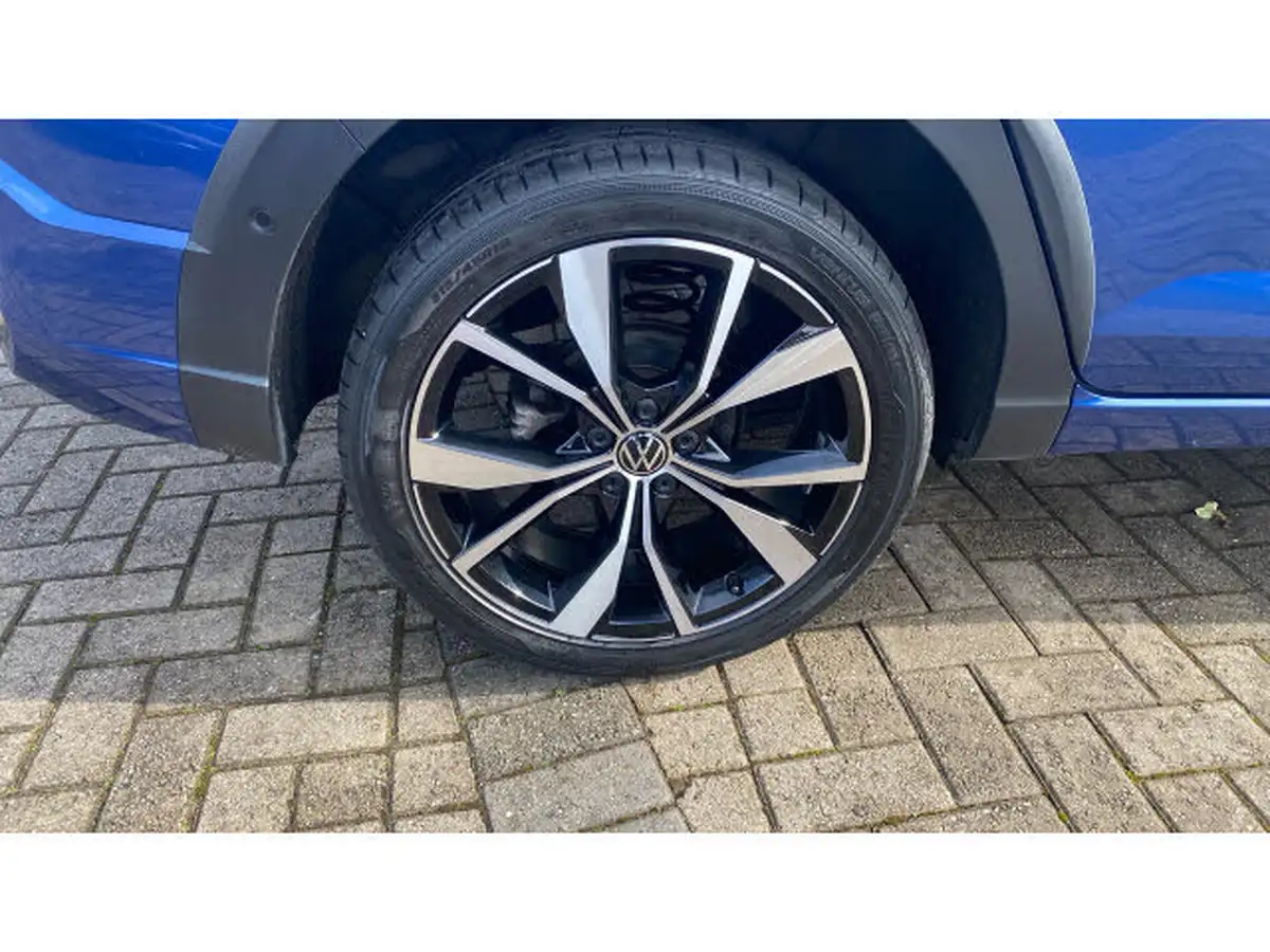 2022-volkswagen-taigo-10-tsi-r-line-big-23