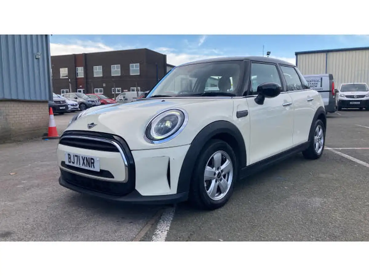 2022-mini-cooper-15-cooper-classic-hatchback-5d-big-28