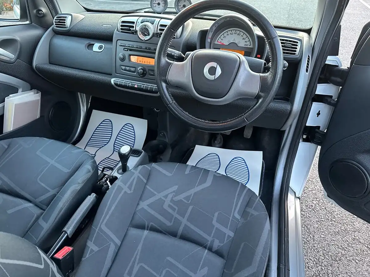 2008-smart-fortwo-10-passion-71bhp-coupe-big-9