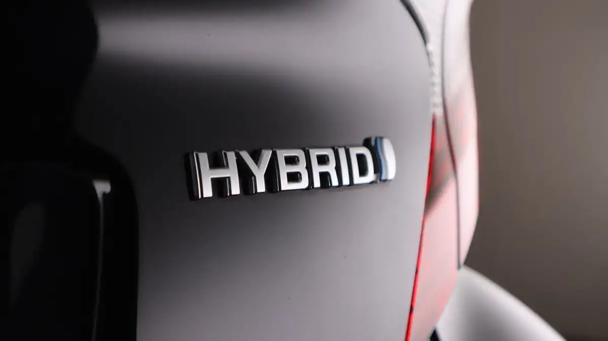 2021-toyota-c-hr-18-vvt-i-design-big-22