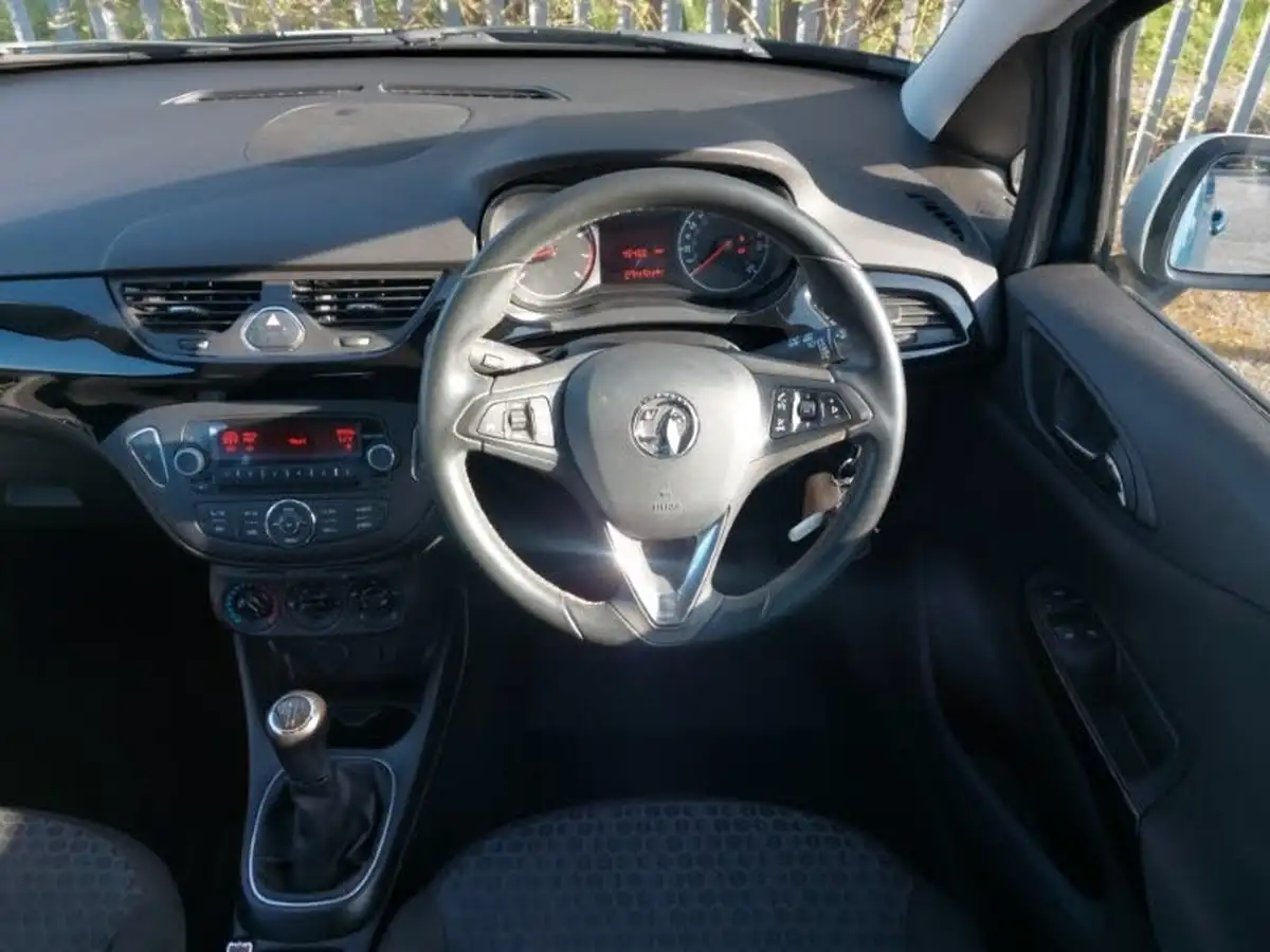 2015-vauxhall-corsa-14i-sting-90ps-3d-big-6