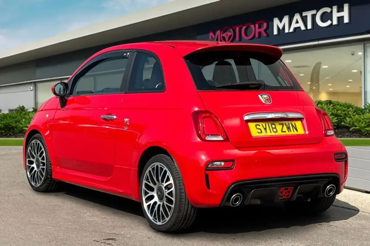 2018-abarth-595-14-tjet-big-1