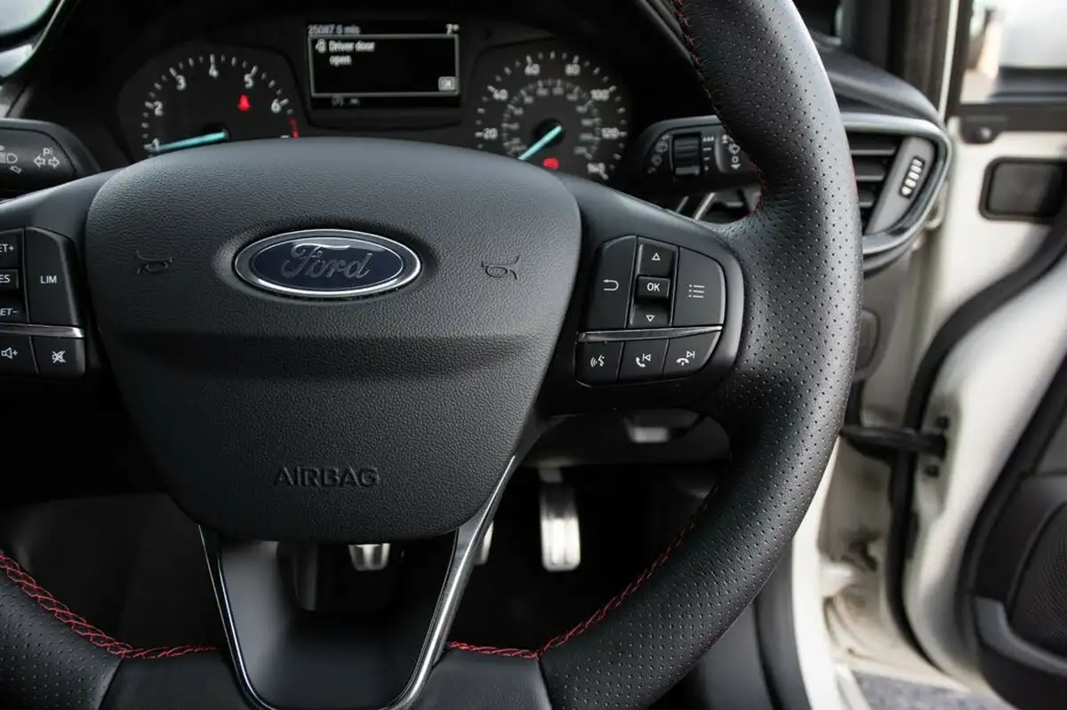 2020-ford-fiesta-10t-st-line-edition-125ps-5d-big-19