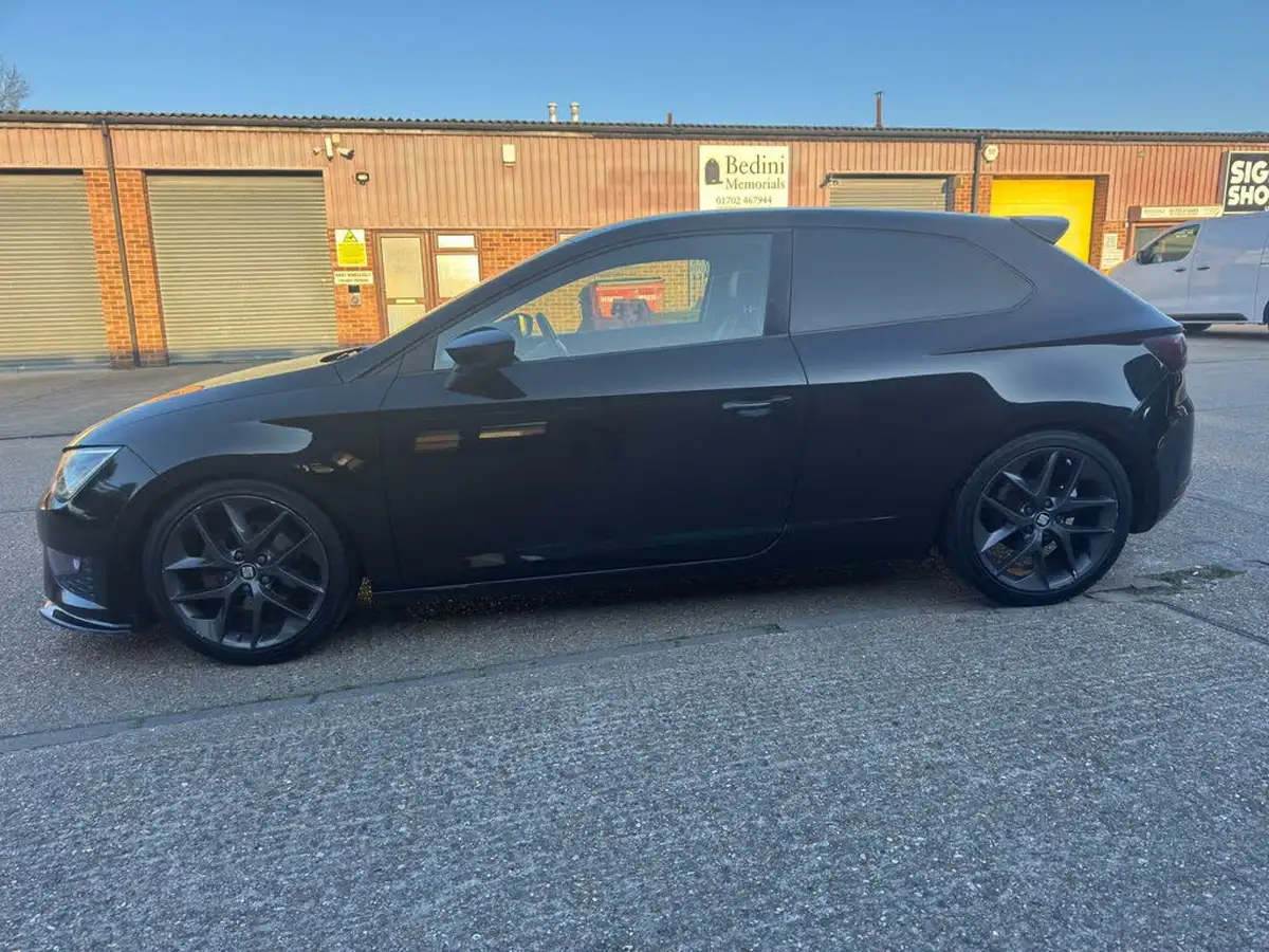 2015-seat-leon-14-fr-tech-pack-tsi-act-sportcoupe-3d-1390cc-big-6
