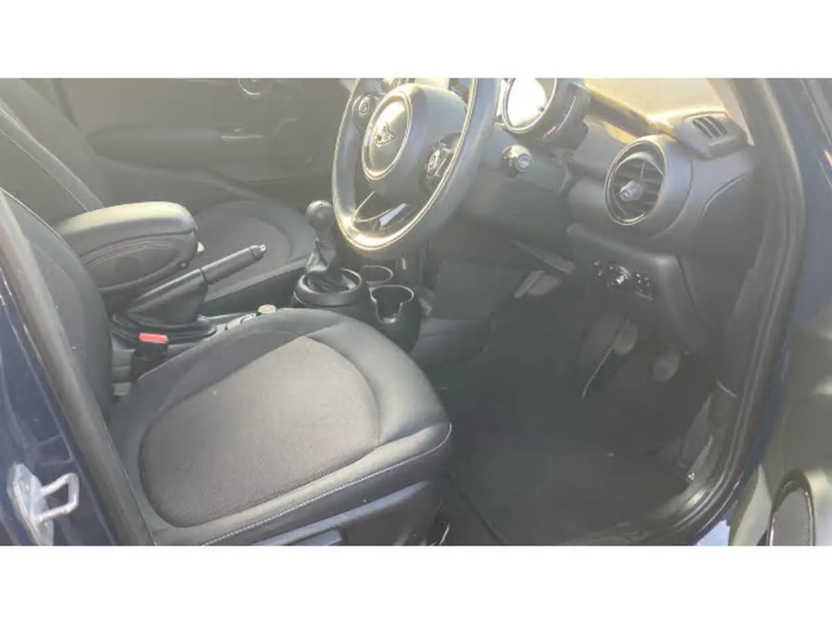 2019-mini-cooper-15-cooper-classic-hatchback-5d-big-43