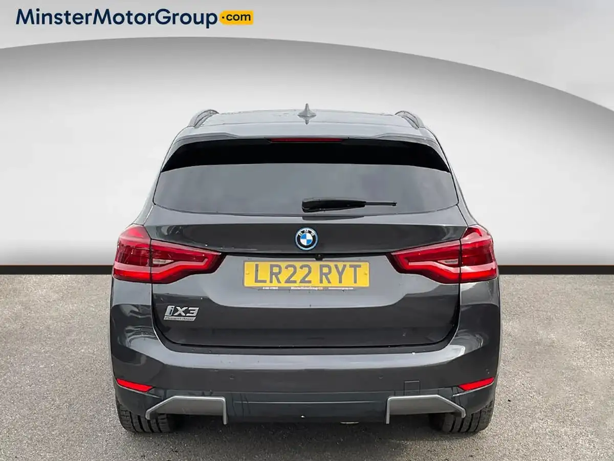2022-bmw-ix3-e-premier-edition-big-2