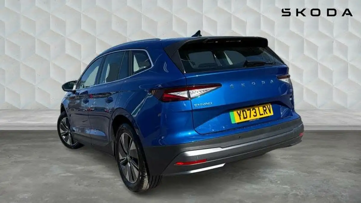 2022-skoda-enyaq-e-80-82-kwh-big-2