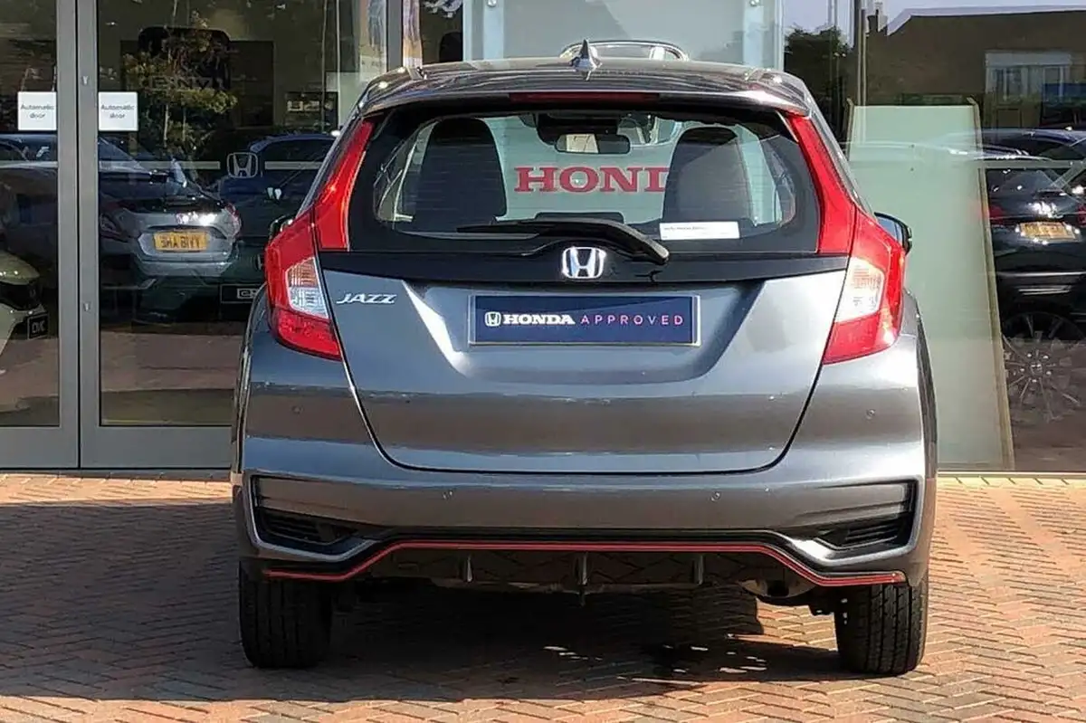 2018-honda-jazz-15-i-vtec-sport-navi-big-5