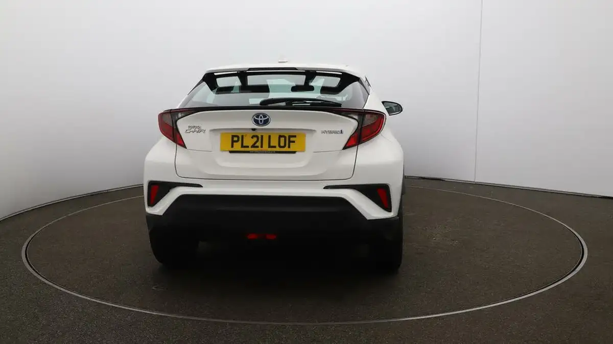 2021-toyota-c-hr-18-vvt-i-icon-big-6