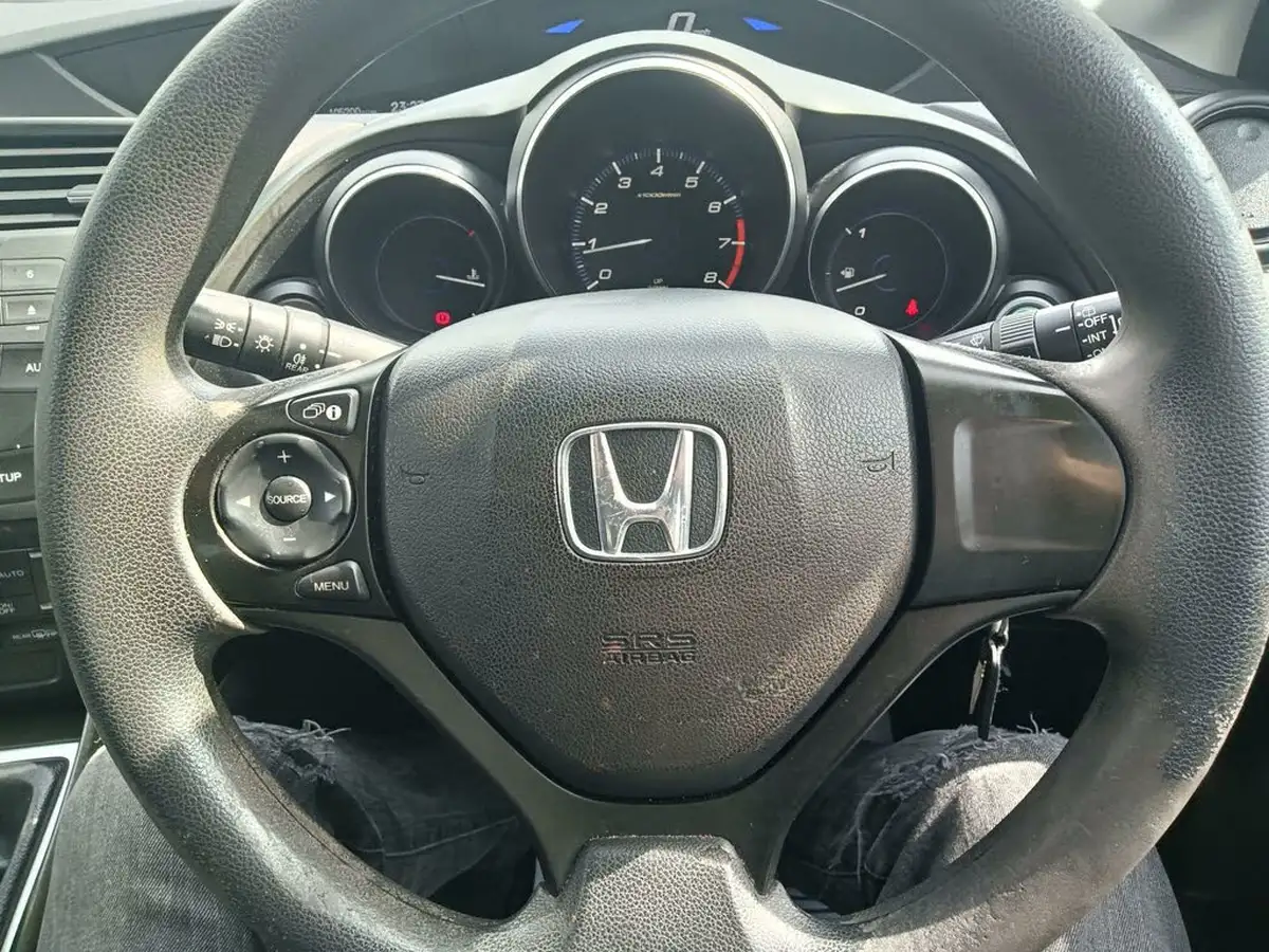 2012-honda-civic-14-se-big-21