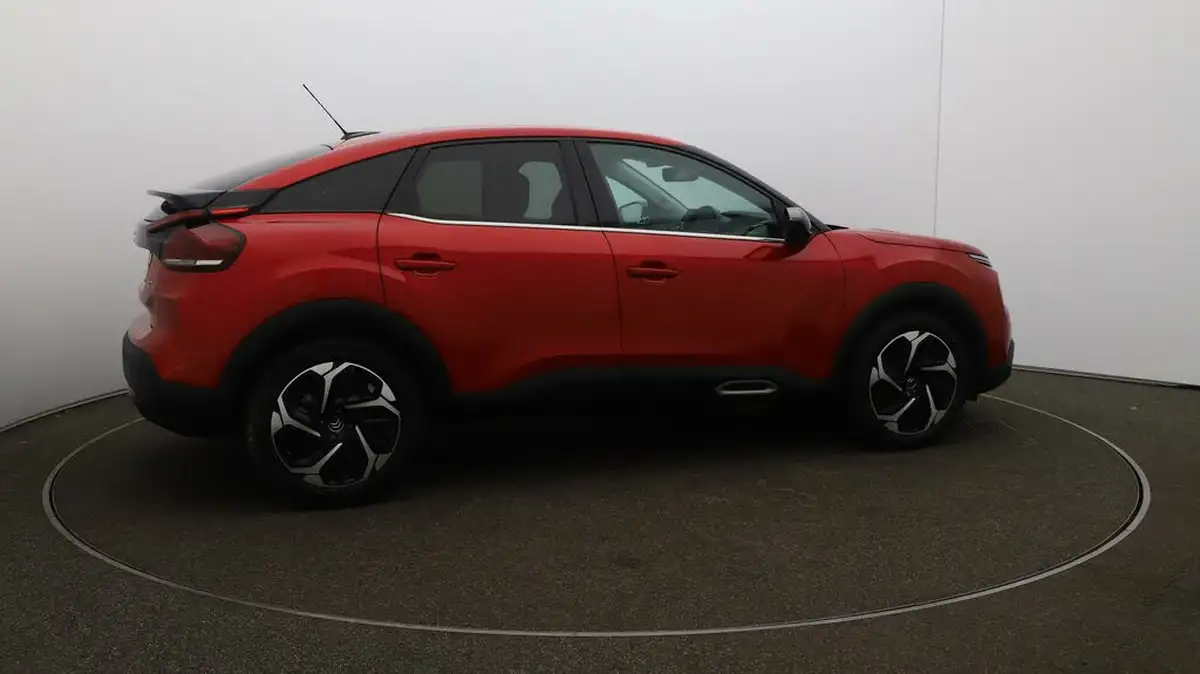 2021-citroen-c4-12-puretech-shine-130ps-big-44